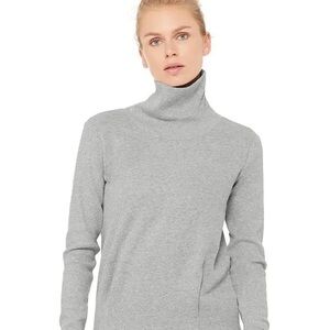NWT Alo Clarity Long Sleeve Gray Grey Top Shirt Sweater Sweatshirt Turtleneck
